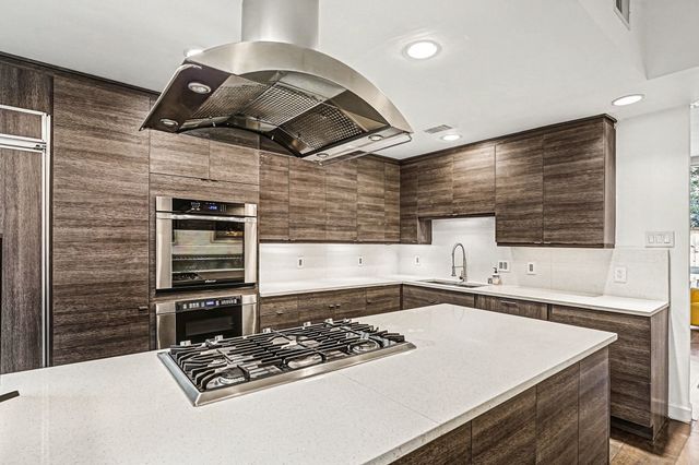 4020 Buena Vista Street, Dallas, TX 75204