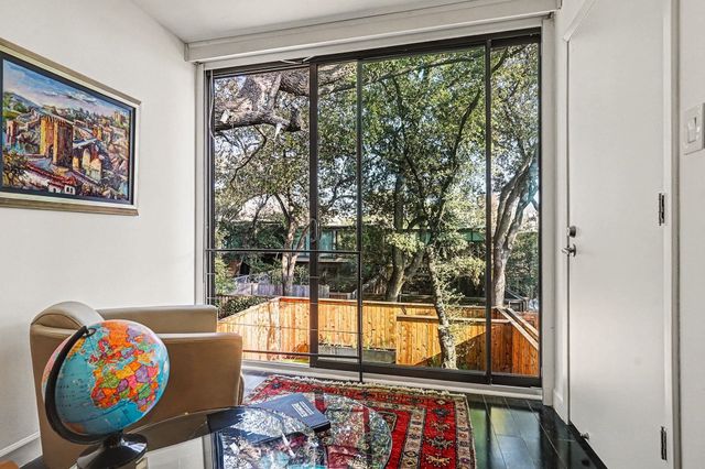 4020 Buena Vista Street, Dallas, TX 75204