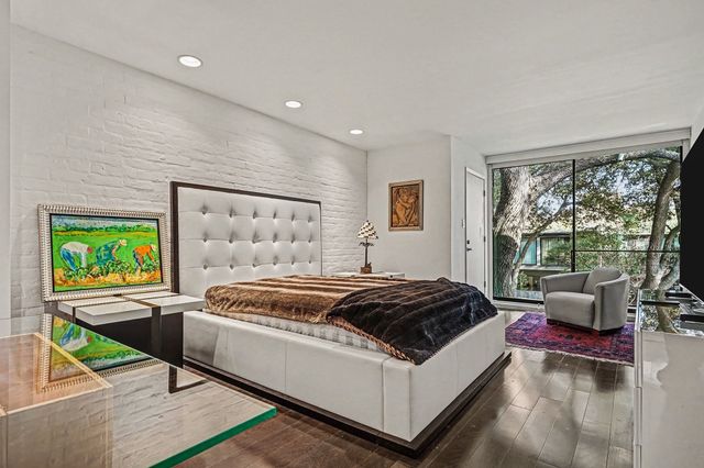 4020 Buena Vista Street, Dallas, TX 75204