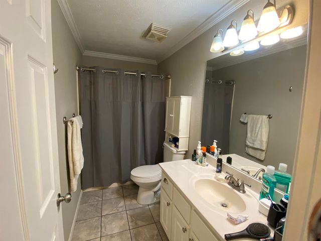 160 CLEMENT DR, Savannah, TN 38372