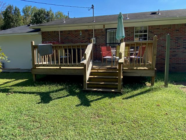 160 CLEMENT DR, Savannah, TN 38372