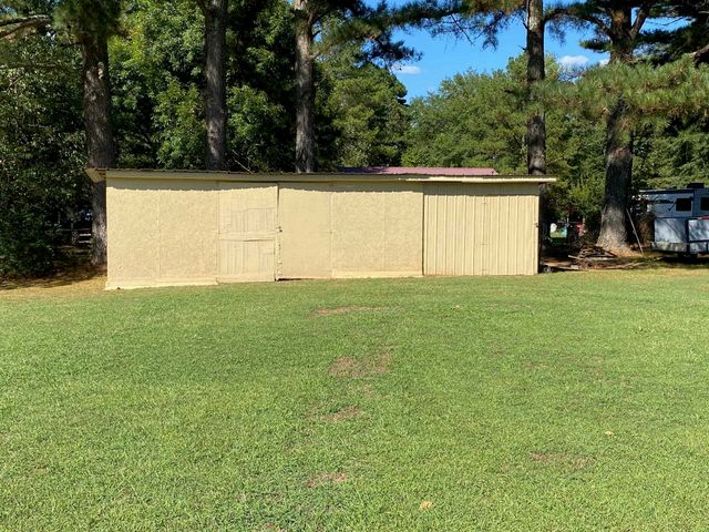 160 CLEMENT DR, Savannah, TN 38372