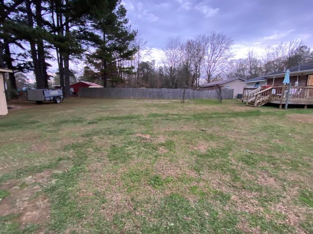 160 CLEMENT DR, Savannah, TN 38372