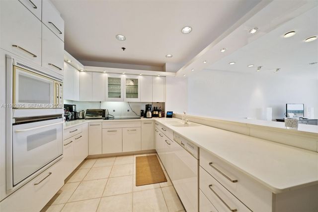 201 Crandon Blvd 927, Key Biscayne, FL 33149