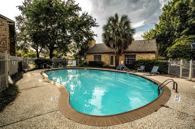 1515 Sandy Springs Road 1001, Houston, TX 77042
