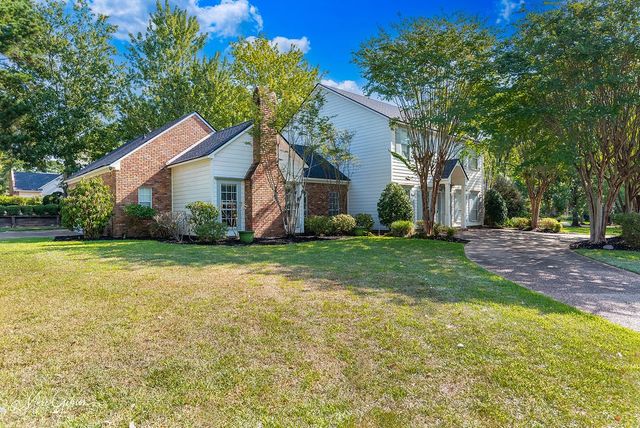 1260 Capilano Drive, Shreveport, LA 71106