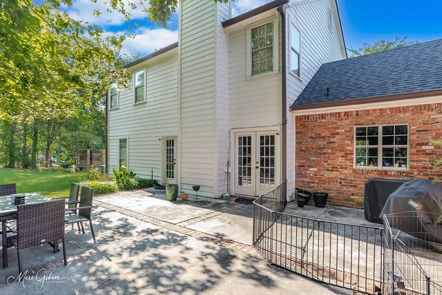 1260 Capilano Drive, Shreveport, LA 71106