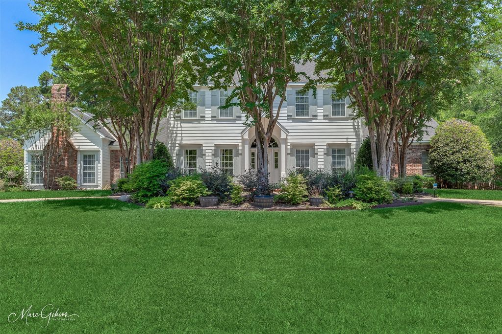 1260 Capilano Drive, Shreveport, LA 71106