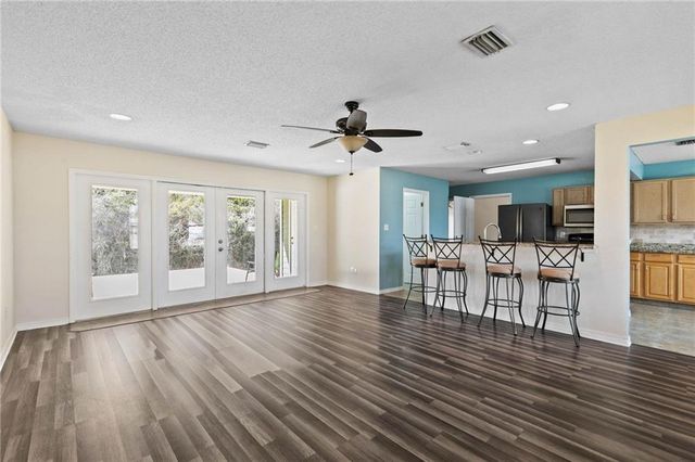 232 Harrison Circle, Gulf Shores, AL 36542