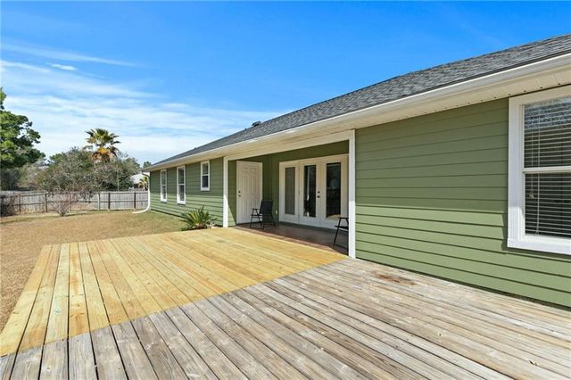 232 Harrison Circle, Gulf Shores, AL 36542
