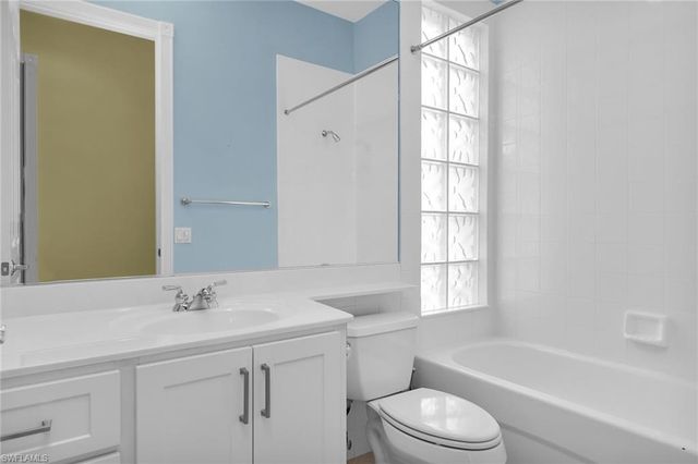 7710 Tommasi CT, Naples, FL 34114