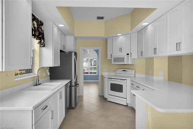 7710 Tommasi CT, Naples, FL 34114