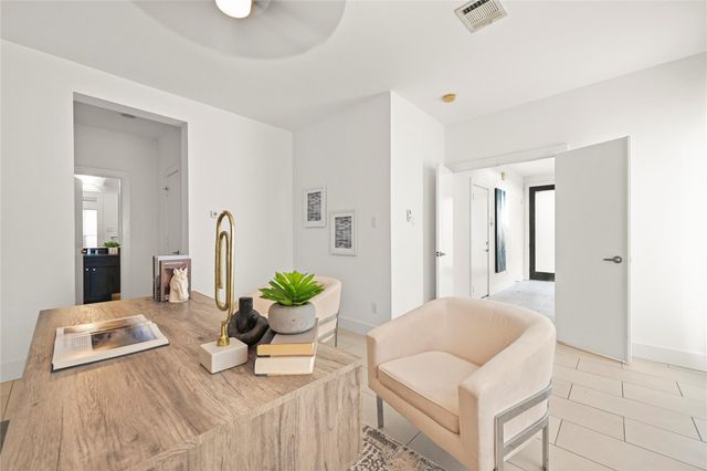 1724 Woodhead Street, Houston, TX 77019