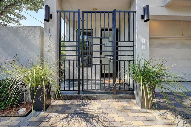 1724 Woodhead Street, Houston, TX 77019