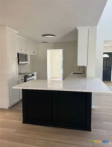 420 El Camino Real Street, Port Lavaca, TX 77979