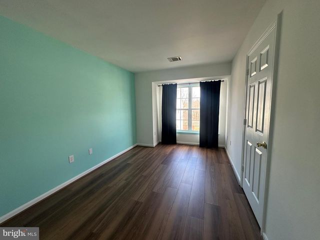 47379 DARKHOLLOW FALLS TER, Sterling, VA 20165