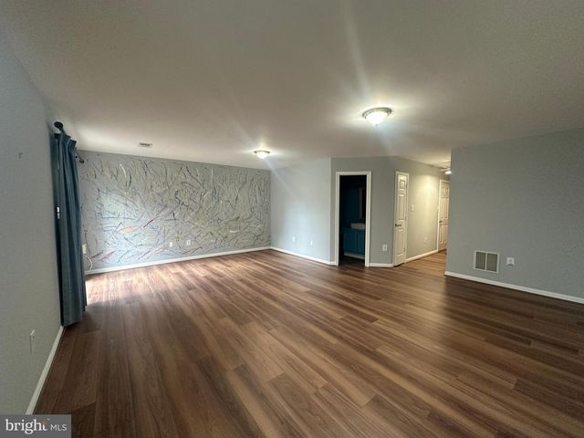 47379 DARKHOLLOW FALLS TER, Sterling, VA 20165