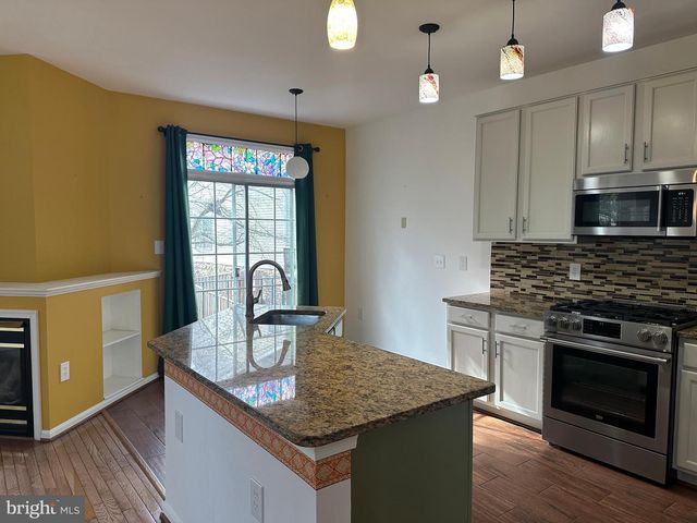 47379 DARKHOLLOW FALLS TER, Sterling, VA 20165