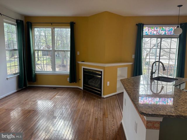 47379 DARKHOLLOW FALLS TER, Sterling, VA 20165