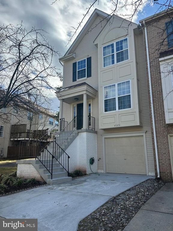 47379 DARKHOLLOW FALLS TER, Sterling, VA 20165