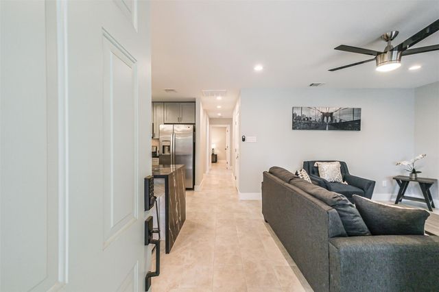 7518 Dearborn Street, Houston, TX 77055