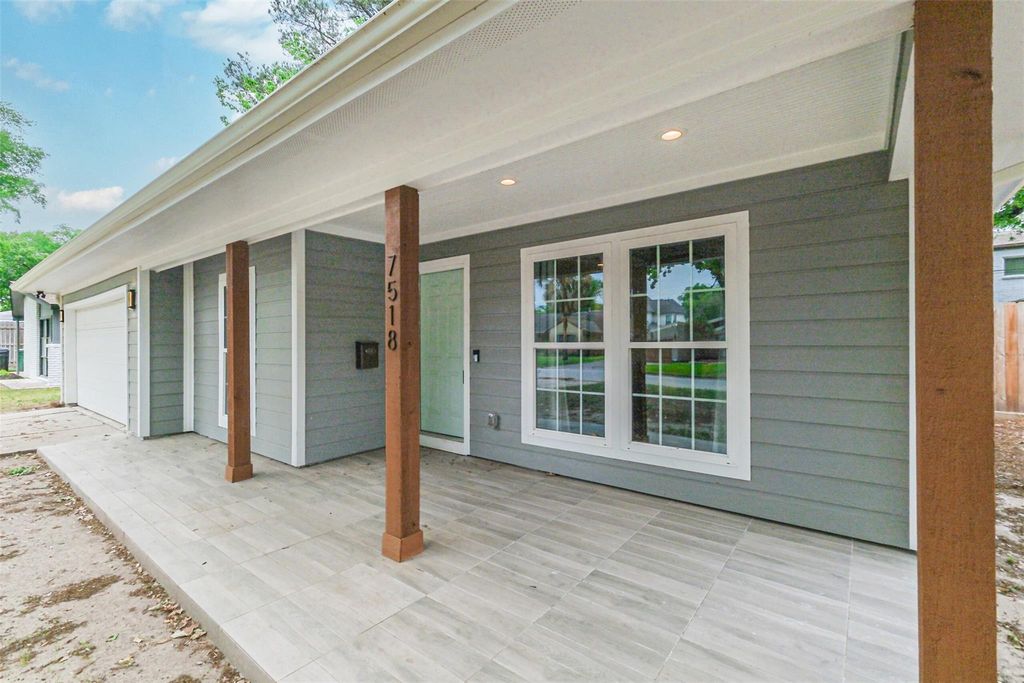 7518 Dearborn Street, Houston, TX 77055