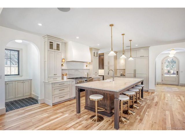 1842 S Corona St, Denver, CO 80210