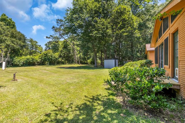 1439 County Road 318, Cleveland, TX 77327