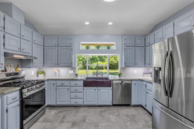 1439 County Road 318, Cleveland, TX 77327