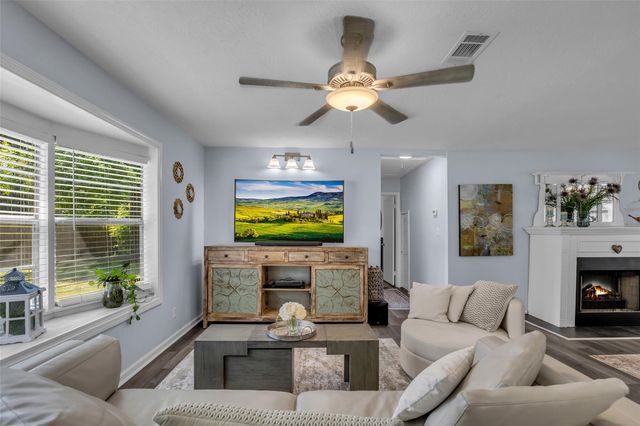 1439 County Road 318, Cleveland, TX 77327