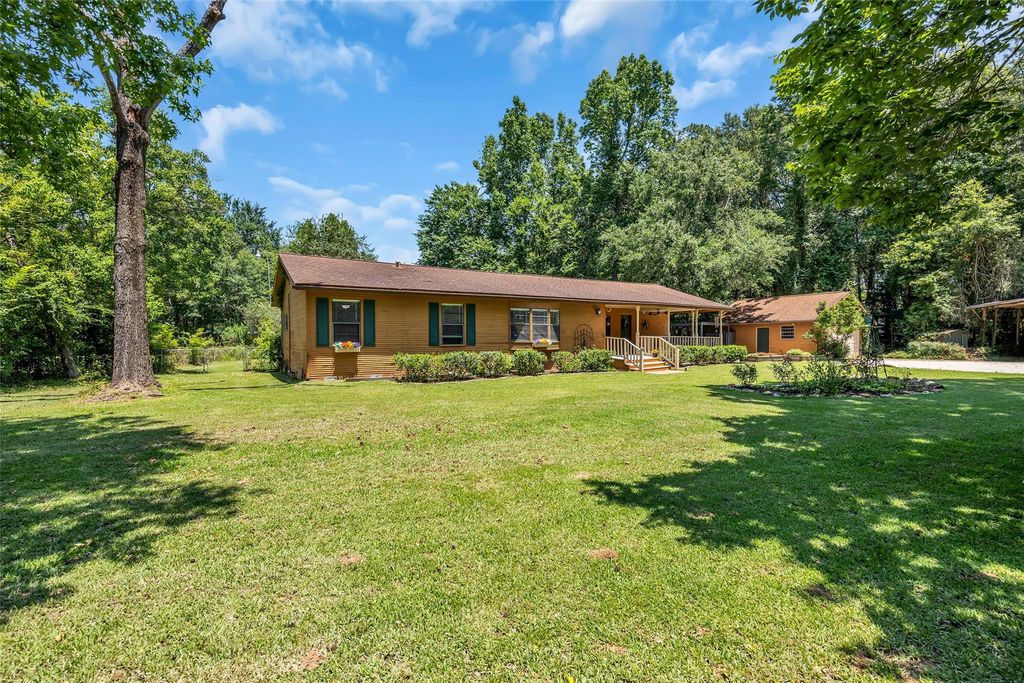 1439 County Road 318, Cleveland, TX 77327