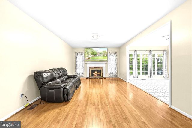 15118 WETHERBURN DR, Centreville, VA 20120