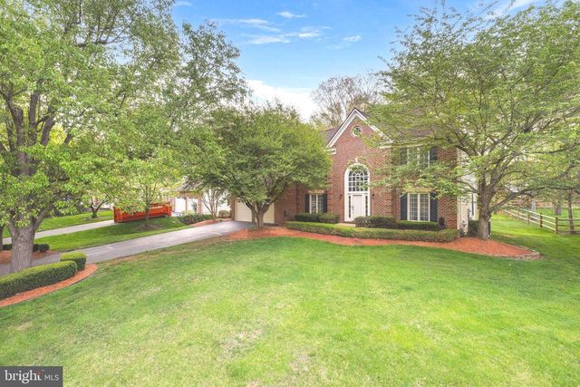 15118 WETHERBURN DR, Centreville, VA 20120