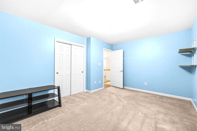 15118 WETHERBURN DR, Centreville, VA 20120