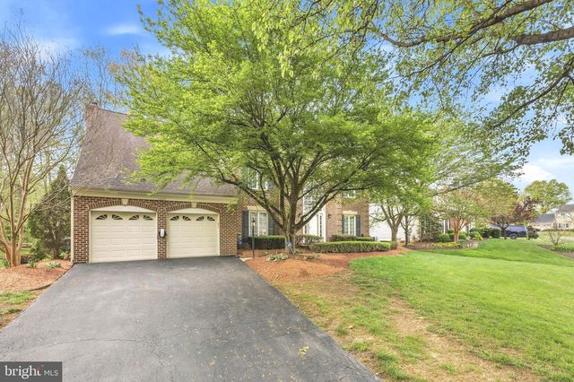 15118 WETHERBURN DR, Centreville, VA 20120