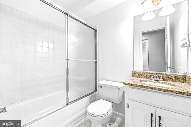 15118 WETHERBURN DR, Centreville, VA 20120