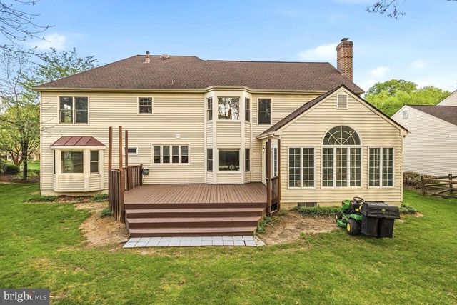 15118 WETHERBURN DR, Centreville, VA 20120