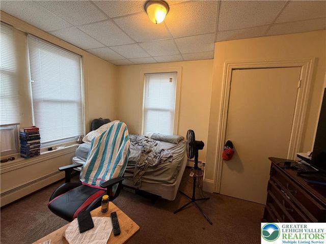 1000 West Wilkes Barre Street, Easton, PA 18042