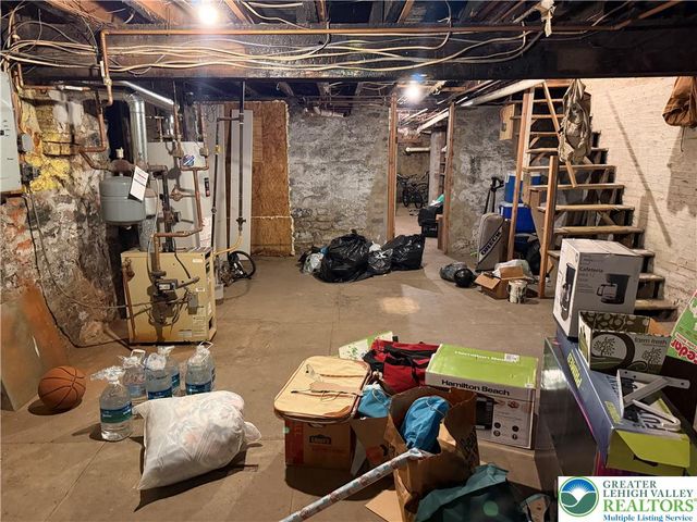 1000 West Wilkes Barre Street, Easton, PA 18042
