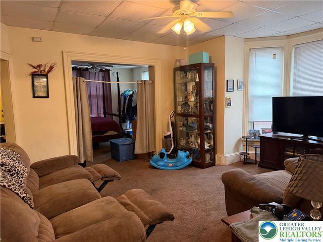 1000 West Wilkes Barre Street, Easton, PA 18042