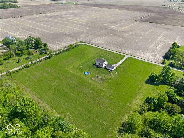 7402 N 640 E, Lebanon, IN 46052