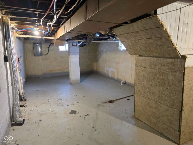 814 N Dequincy Street, Indianapolis, IN 46201