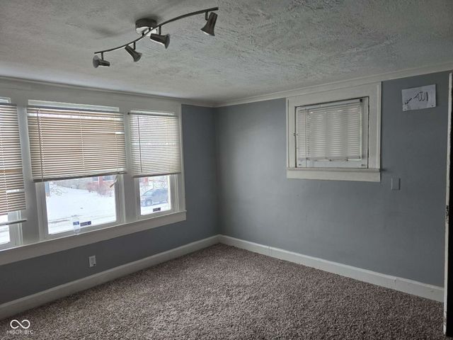 814 N Dequincy Street, Indianapolis, IN 46201