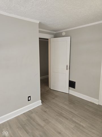 814 N Dequincy Street, Indianapolis, IN 46201