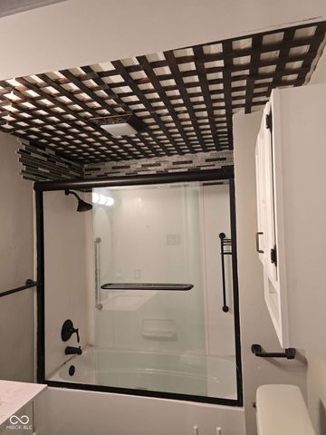 814 N Dequincy Street, Indianapolis, IN 46201