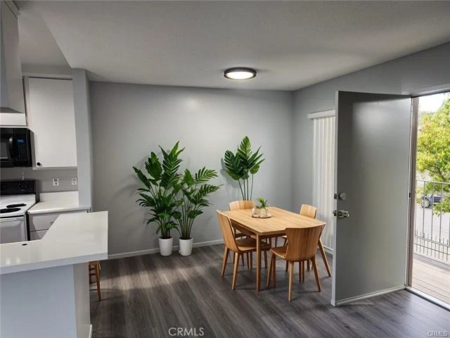 23314 Sesame Street J-17, Torrance, CA 90502