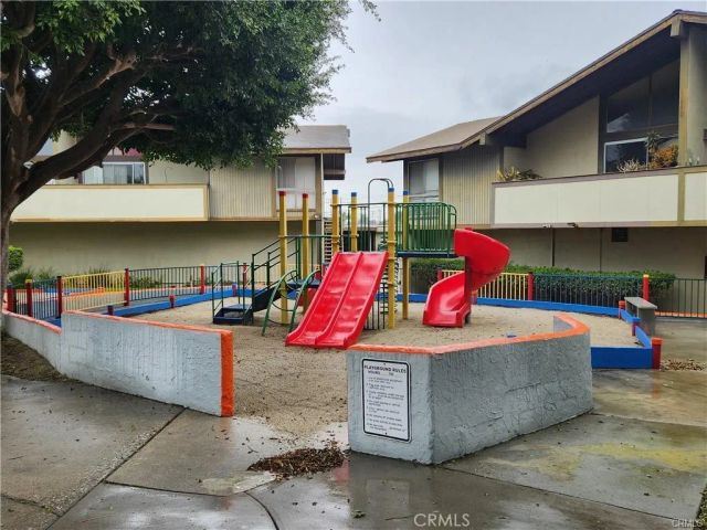 23314 Sesame Street J-17, Torrance, CA 90502