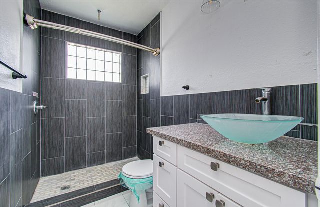 6414 Indigo Street, Houston, TX 77074