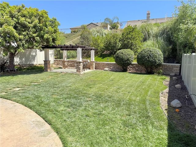 27617 Bottle Brush Way, Murrieta, CA 92562