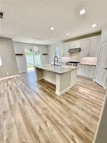 27617 Bottle Brush Way, Murrieta, CA 92562